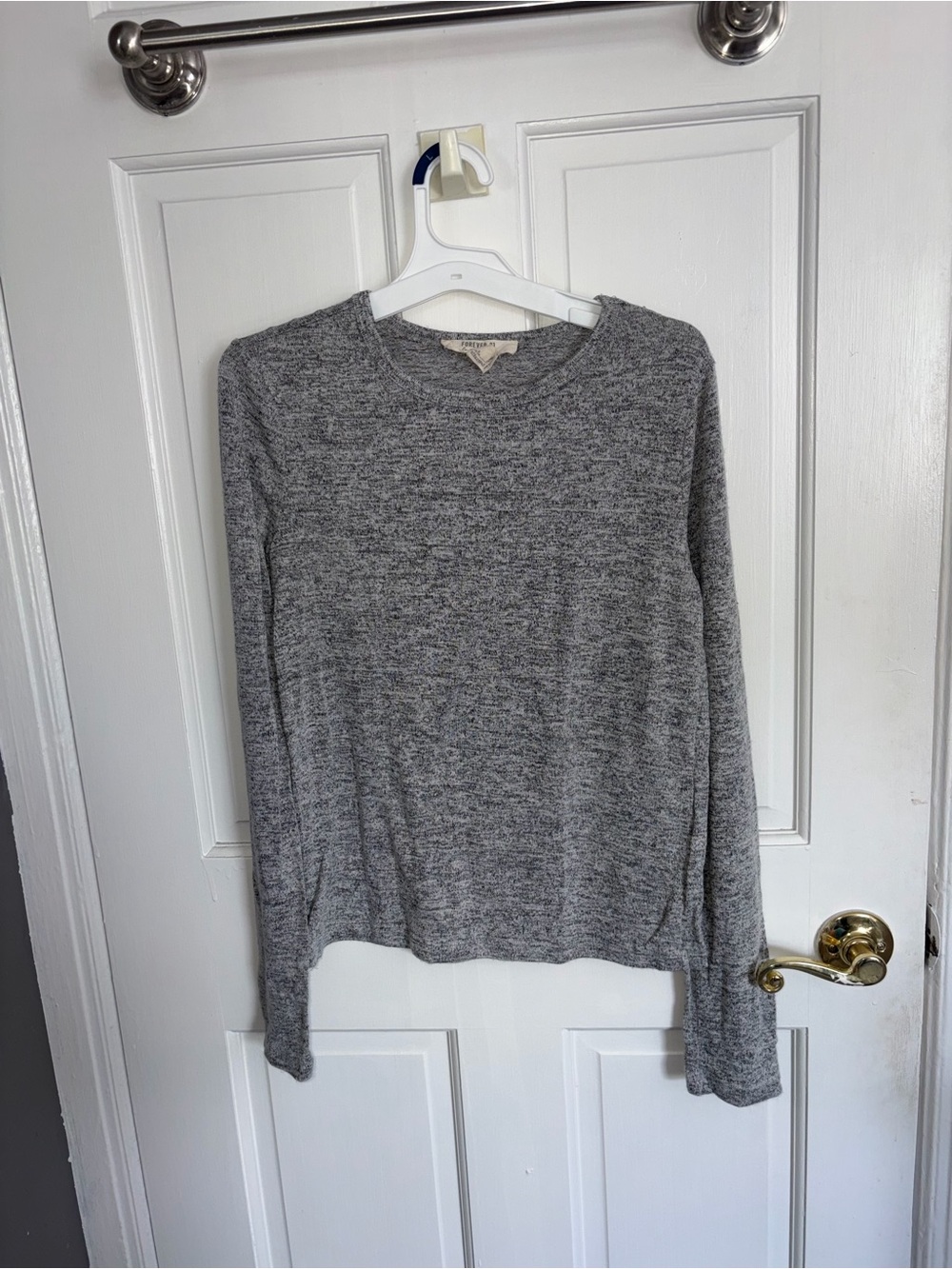 Forever 21 Heather Gray Long Sleeve Tee